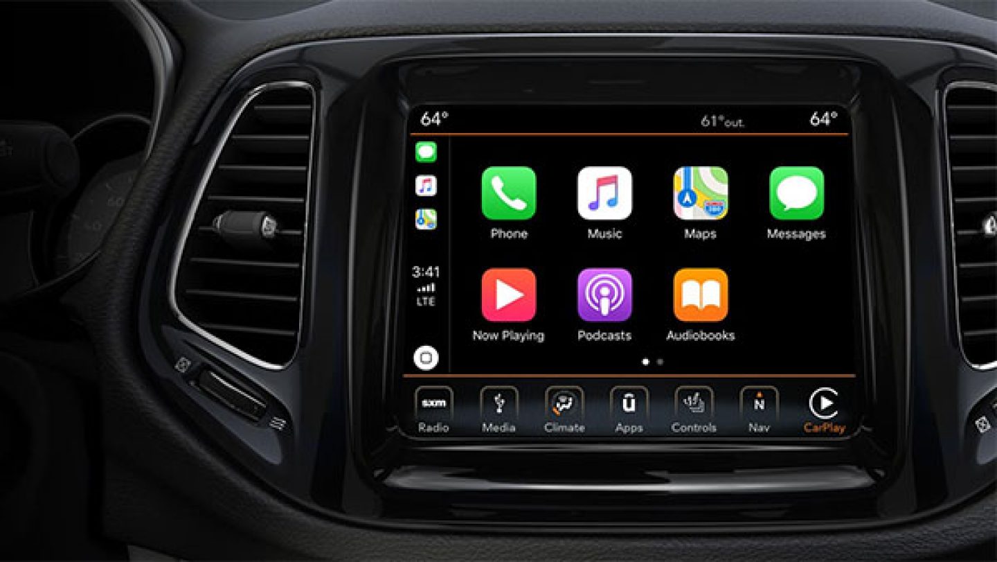 Does 2019 Jeep Compass Have Apple Carplay?  