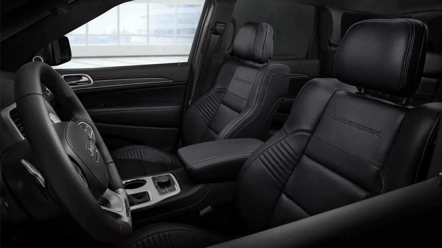 Jeep Grand Cherokee 2010 Interior
