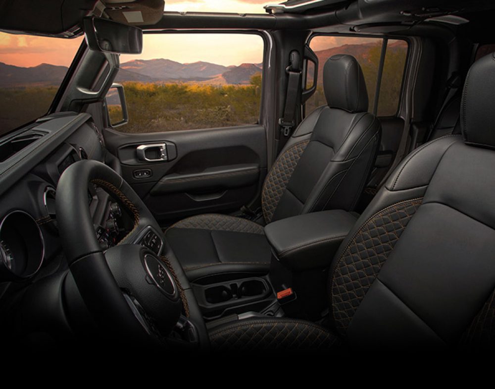 2023 Jeep® Gladiator Interior Truck Interior Features