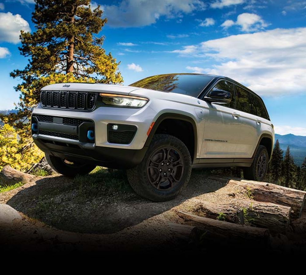 2024 Jeep® Grand Cherokee - 4x4 & Off-Road Adventure